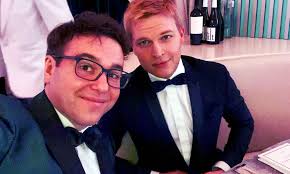 He'd spent the previous ten months reporting out sitting in the back of a cab, farrow phoned his partner and had a teary conversation. Ronan Farrow Reveals He And Boyfriend Jon Lovett Are Engaged Daily Mail Online