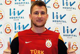 Izet hajrovic galatasaray formasıyla çıktığı ilk maçta neler yaptı? Galatasaray Sign Bosnian Izet Hajrovic