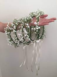 36 Romantic Flower Crowns For Spring And Summer Weddings Weddinginclude Bridesmaid Flowers Flower Girl Crown Bridesmaid Flowers Simple