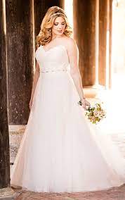 Our wedding dresses, bridesmaid dresses and feminine party looks are designed in the hottest fabrics (we are loving lace!), colors and silhouettes, from trumpet dresses to ball gowns to fabulous short styles. Plus Size Bridal Shop Houston Tx Whittington Bridal
