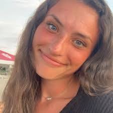 Abby Bearden's Instagram, Twitter & Facebook