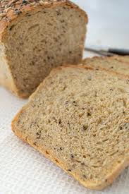 Pan Integral Con Semillas Mi Vida En Un Dulce En 2020 Pan Integral Con Semillas Pan Integral Casero Recetas De Comida Faciles