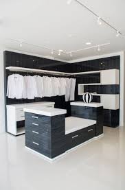 Jiji.ug more than 247 cabinets for sale starting from ush 200,000 in uganda choose and buy today!. 75 Beautiful White Closet With Black Cabinets Pictures Ideas July 2021 Houzz