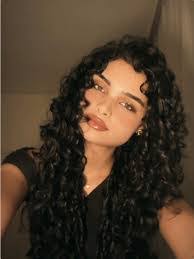 Barbara Lazar's Instagram, Twitter & Facebook