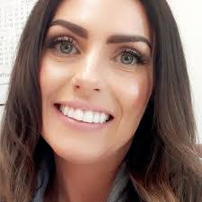 Colleen Tuttle's Instagram, Twitter & Facebook