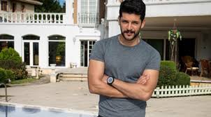 Uskoro na nasem kanalu ocekujte biografije i od drugih glumaca serije.lajkujte nasu facebook stranicu. Emre Kivilcim Fans Posts Facebook