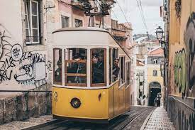 The entire route from martim moniz to campo de ourique / prazeres takes approximately one hour. Lisbon Tram 28 9 Things You Need To Know Devour Lisbon Food Tours