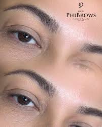 Cómo se diferencia el microblading de los tatuajes de cejas tradicionales