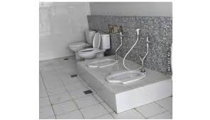 5 alat dan bahan gambar model. 11 Potret Toilet Paling Aneh Dan Malah Ngelawak Niat Awal Poop Pupus Sudah Boombastis