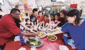 Kenapa berat badan mudah bertambah semasa perayaan tahun baru. Makan Besar Tahun Baru Cina Klik