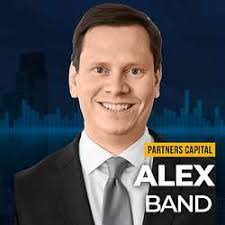 Jamie Biddle's Instagram, Twitter & Facebook