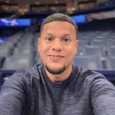 Sean Dutra (@SeanDutra)