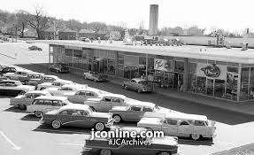 Perhaps you have tried selling your vehicle through an online ad only to have. Market Square And The Pizza King Precursor To Arni S From 1959 Thanks To Tommy J Maxfield And The Lafayette Journal Lafayette Indiana Vintage Mall Indiana