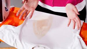 Remove remaining black fibers by cutting them out with scissors. How To Remove Iron Scorch Marks On Fabrics And Carpets