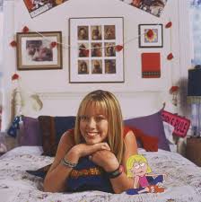 Hilary duff is reminiscing on the two weeks she got to spend on the set of the lizzie mcguire reboot and she's still just as upset about it as everyone else. Hilary Duff Has Just Hinted There S About To Be A Lizzie Mcguire Reboot And Noughties Kids Are Losing Their Minds