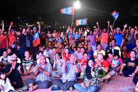 Highly unlikely that ph will win ge14. Jack Board On Twitter Huge Cheers Are Erupting At Every Apparent Seat Win For Pakatan Harapan This Election Looks Close But There Is Hope Among These Supporters Ge14 Https T Co O00z0ebjss