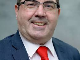 Knowsley council leader Ron Round likely to be replaced as Labour back  councillor Andy Moorhead for top job