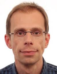 εύangel: Resonanz und Distanz