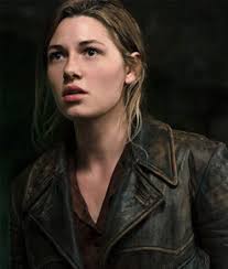 Milan Fashion Week Gal Gadot Black Blazer