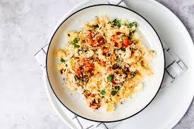 Bereid in de tussentijd de couscous zoals staat omschreven op de verpakking, bij voorkeur met. Couscous Met Mango Scampi En Noten As Cooked By Ginger