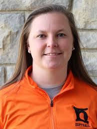 Mari Briggs's Instagram, Twitter & Facebook