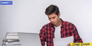 12वीं के बाद 60 से अधिक लोकप्रिय कोर्स (60+ Courses after 12th 2024):  आर्ट्स,