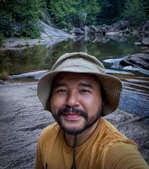 Hiking at Tallulah Gorge State Park in Georgia