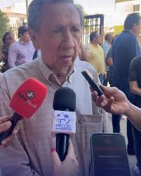 A Prefeitura de Picos empossou, na manhã desta segunda-feira, 24 de  novembro, os novos titulares da Secretaria Municipal de Juventude (SEJUV) e  da Secretaria Municipal de Proteção e Defesa Animal ...