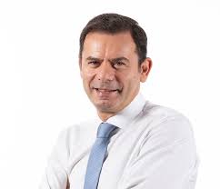 Luís filipe montenegro cardoso de morais esteves (born 16 february 1973) is a portuguese social democratic party (psd) politician. Rui Rio E Luis Montenegro Apresentam Candidaturas Em Leiria Regiao De Leiria
