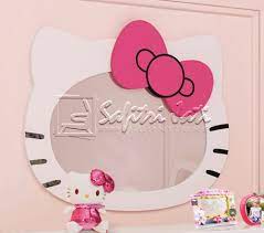 Kalau tema kali ini kami akan sajikan deng. Cermin Hello Kitty Safitri Jati Furniture