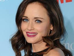 Alexis Bledel Bio Husband Vincent Kartheiser Age Height Son Net Worth Networth Height Salary