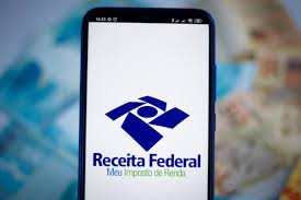 IRPF: Receita Federal envia notificações para 971 mil contribuintes que caíram na malha fina
