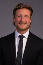 Harriet Rush's Instagram, Twitter & Facebook