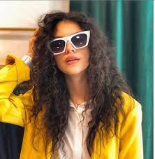 Watch the official music video for #varaasta #petiktok performed by ilinca x cleopatra stratanlooking for a new jam ? Cleopatra Stratan LogodnÄƒ La 18 Ani Ce Alte Vedete S Au CÄƒsÄƒtorit Atat De Tinere