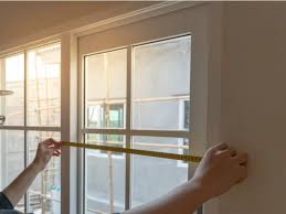 Scarf valances are an effortless way to add texture and elegance to your living room. 4 Easy Steps To Hang A Window Scarf