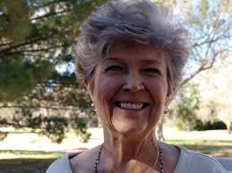 Elizabeth Gillett's Instagram, Twitter & Facebook