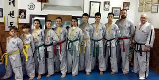 Nueve medallas de oro para el Club Tae