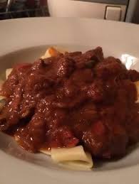 Original Ungarisches Gulasch Von Meiner Tante Aus Ungarn Rezept Rezept Ungarisches Gulasch Gulasch Rezepte Gulasch
