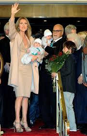 Celine dion, your album sans attendre is there. Celine Dion Hat Sie Einen Neuen Woman At