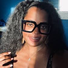 Dawn Smith (@wintersgirl33)