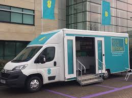 mobile giant ee is selling phones from vans and pop up shops as it gets more flexible pop up shops phone shop argos