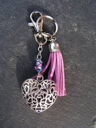 Porte Cle Ou Bijou De Sac Coeur Pompon Et Perle Verre Neuf Purse Charms Diy Jewelry Inspiration Beaded Keychains