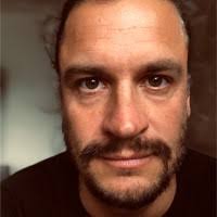 10+ "Laraia" profiles