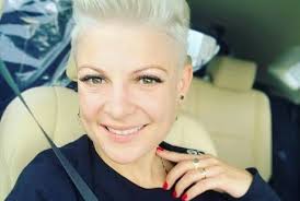 Magdalena narożna jest w stałym kontakcie ze swoimi fanami, a to za sprawą mediów społecznościowych. Wokalistka Zespolu Disco Polo Po Rozwodzie Magdalena Narozna Z Formacji Piekni I Mlodzi Pokazala Partnera Muzyka Maxxx News Rmf Maxxx