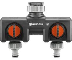 Wer an seine wasserzapfstelle einen gartenwasserzähler installiert, kann abwassergebühren sparen. Gardena 2 Wege Verteiler 8193 20 Ab 15 43 Preisvergleich Bei Idealo De