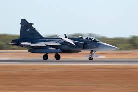 A Royal Thailand Air Force Jas 39 Gripen Lands At Raaf Base Darwin During Exercise Pitch Black 14 Expb Royal Australian Air Force Military Airplane Air Force