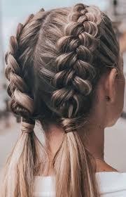 Whatever your wedding style or hair texture, there's a gorgeous natural bridal hair look for you. 44 Beautiful Ways To Wear Braids This Season Simple Braids