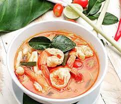 Tom yum or tom yam is a type of hot and sour thai soup, usually cooked with shrimp (prawn). Resepi Tom Yam Pok Tek