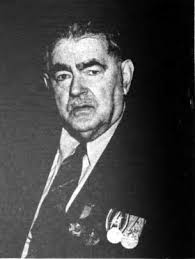 Robert Monteith's Instagram, Twitter & Facebook