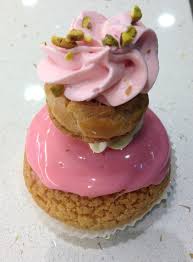 Religieuse Fraise Tagada Gateaux Et Desserts Recettes Sucrees Gourmandise
